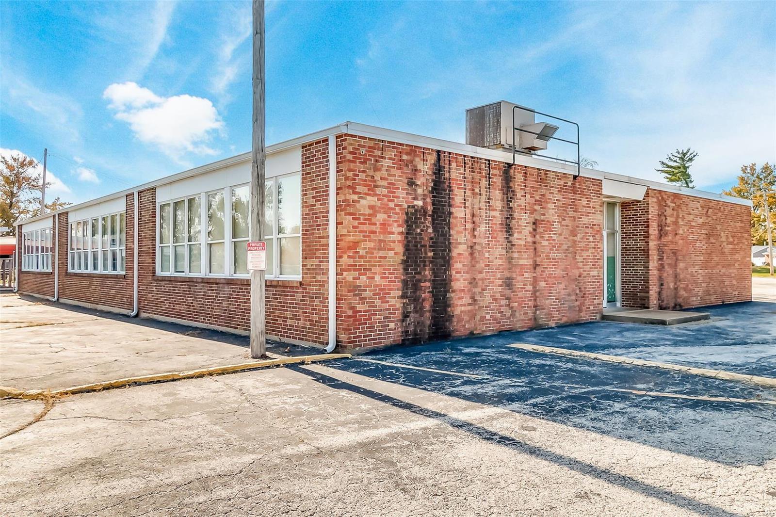 Halloway Hills - Commercial Sale