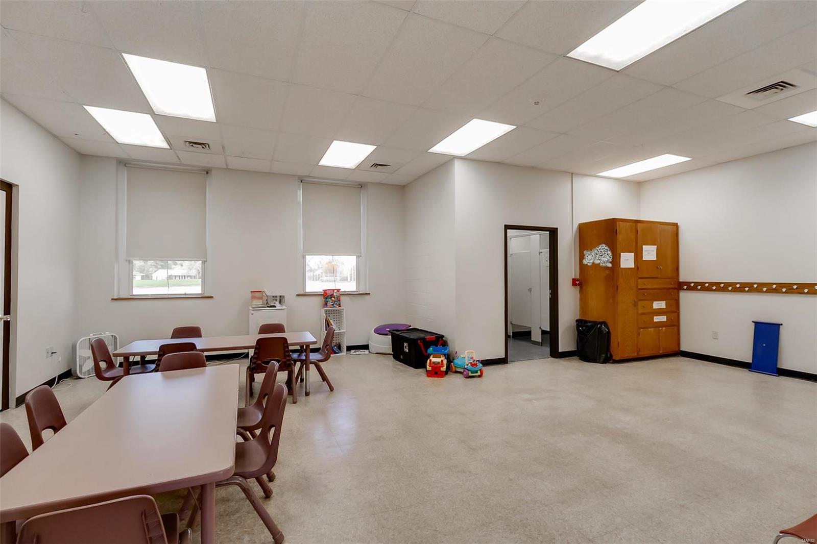 Halloway Hills - Commercial Sale