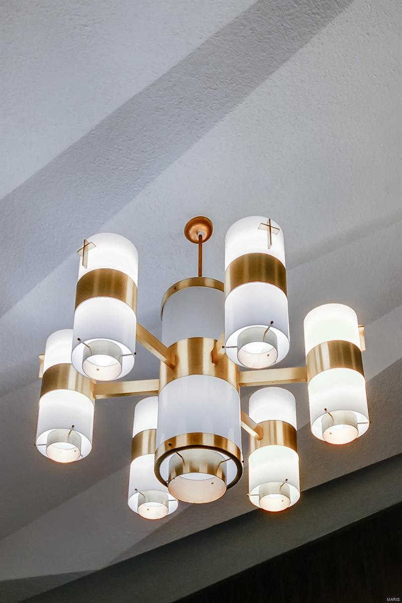 Halloway Hills - Commercial Sale