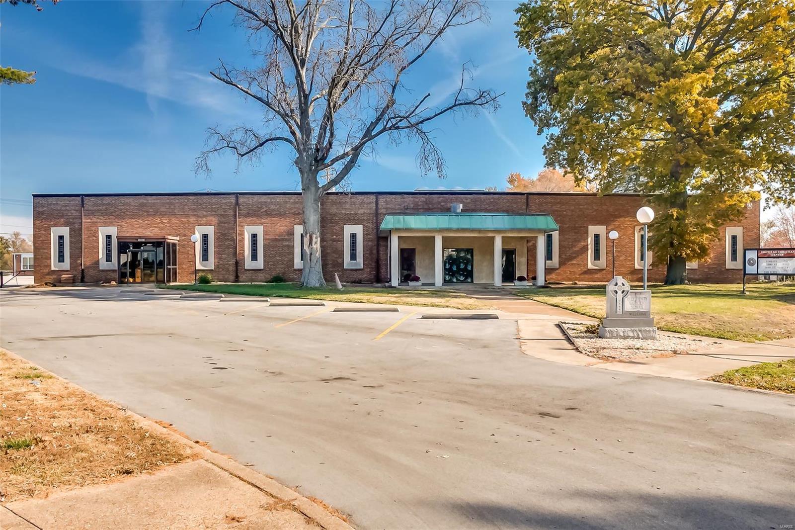 Halloway Hills - Commercial Sale