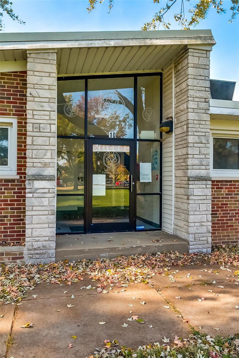 Halloway Hills - Commercial Sale