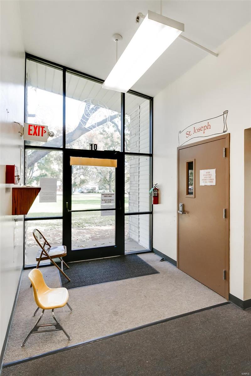 Halloway Hills - Commercial Sale