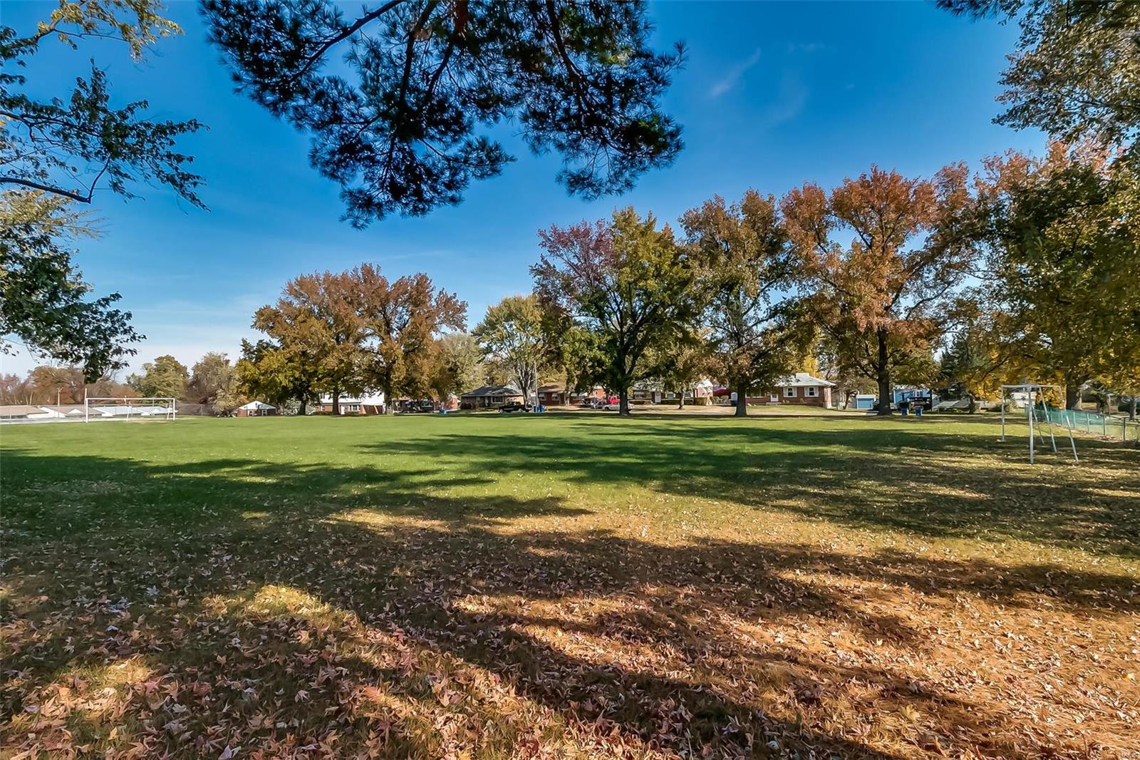 Halloway Hills - Commercial Sale