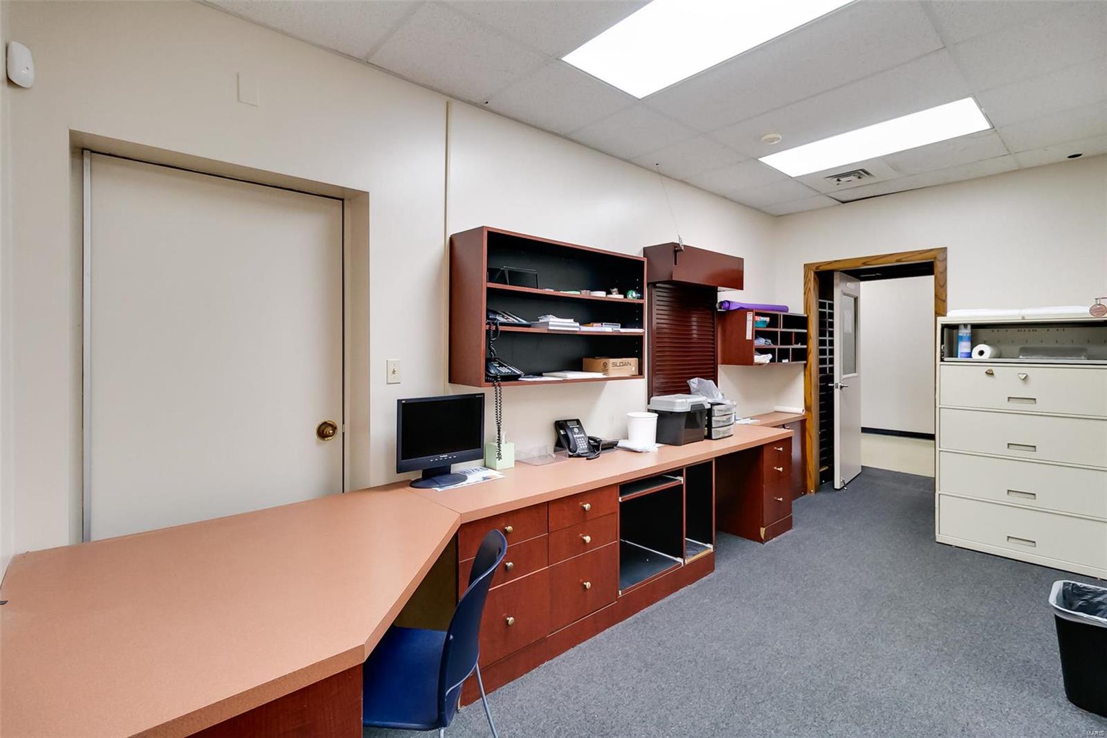 Halloway Hills - Commercial Sale