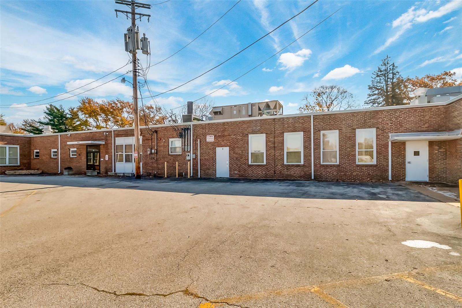 Halloway Hills - Commercial Sale