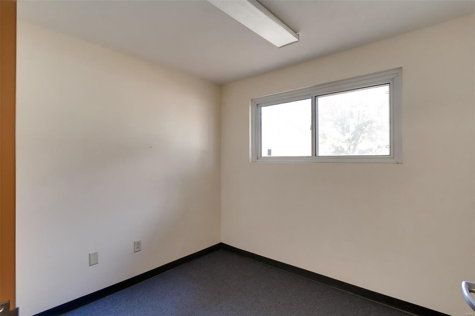 Halloway Hills - Commercial Sale