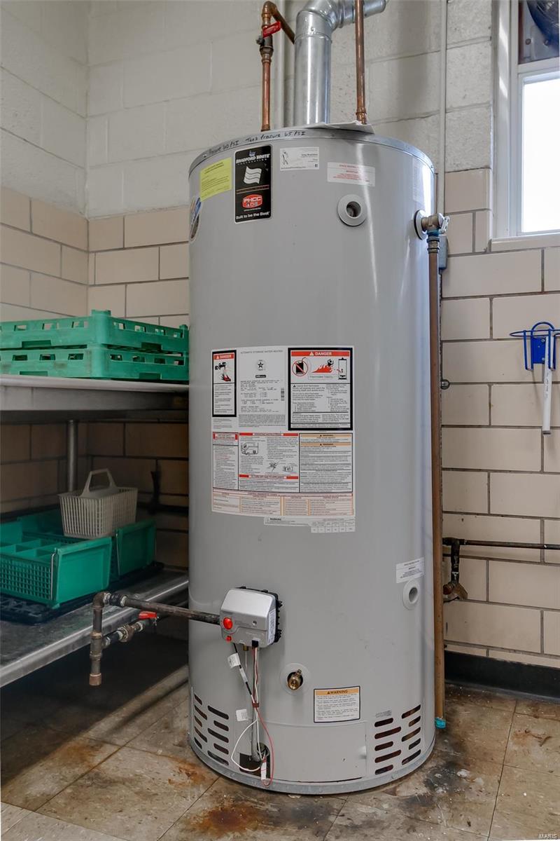 Halloway Hills - Commercial Sale