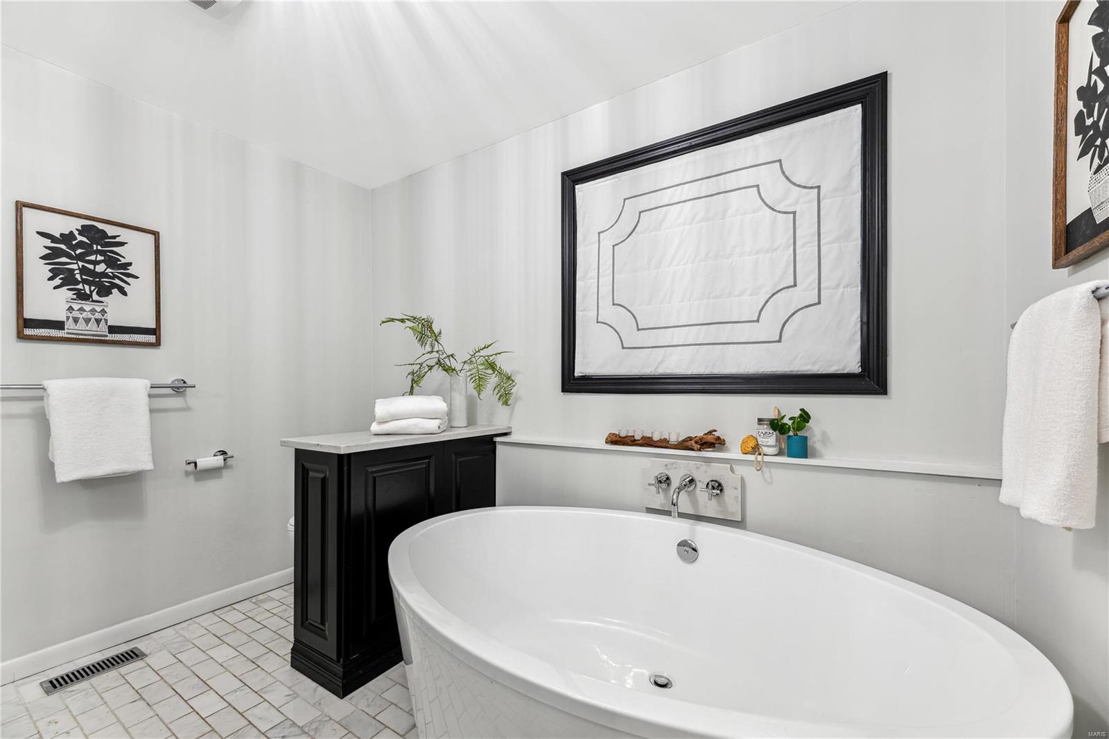 Williamsburg 3 - Residential