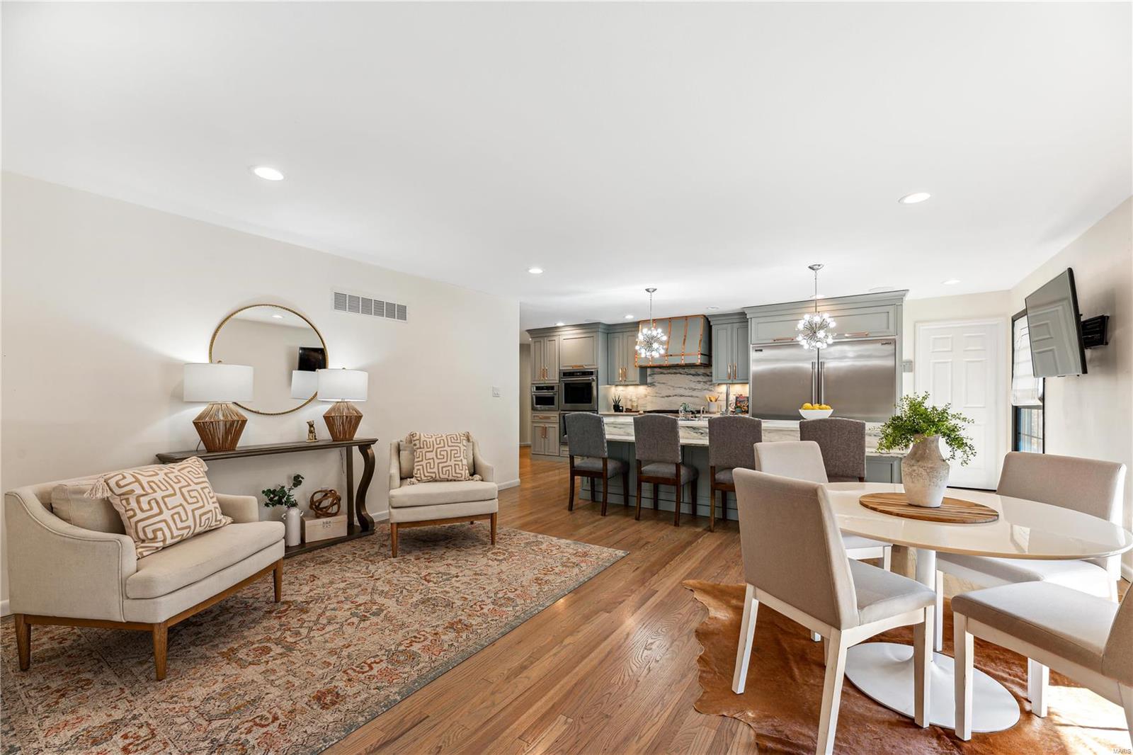 Williamsburg 3 - Residential