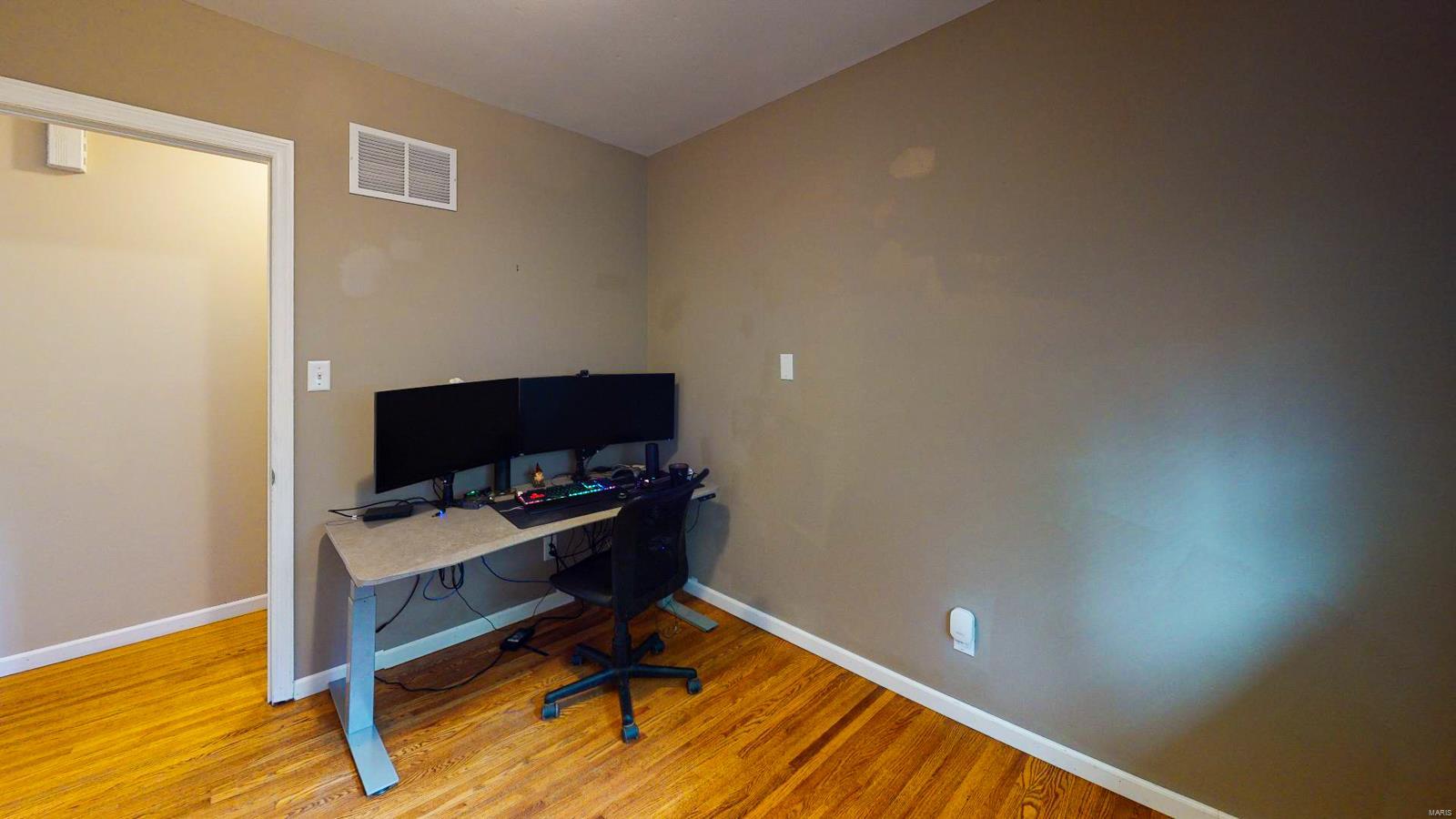 Lexington Square #3 - Residential