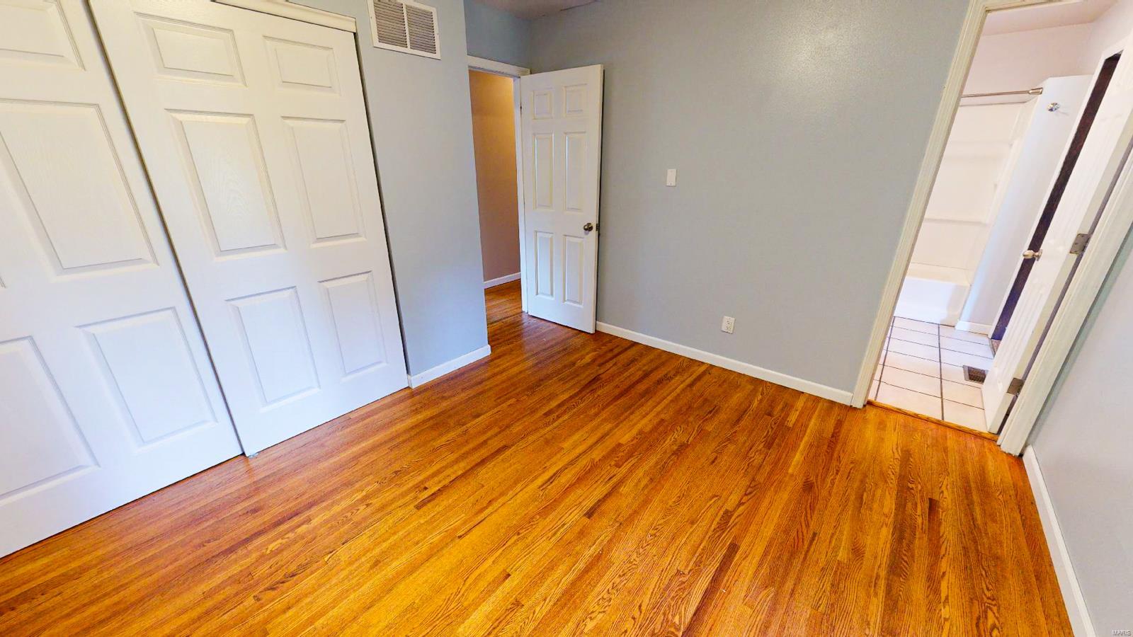 Lexington Square #3 - Residential