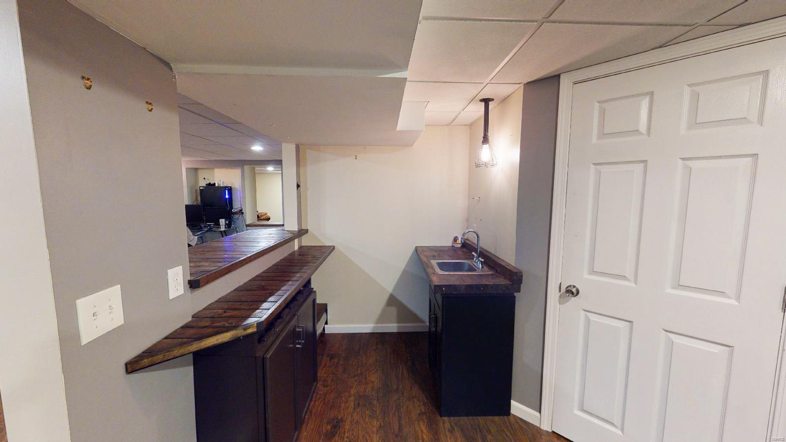 Lexington Square #3 - Residential