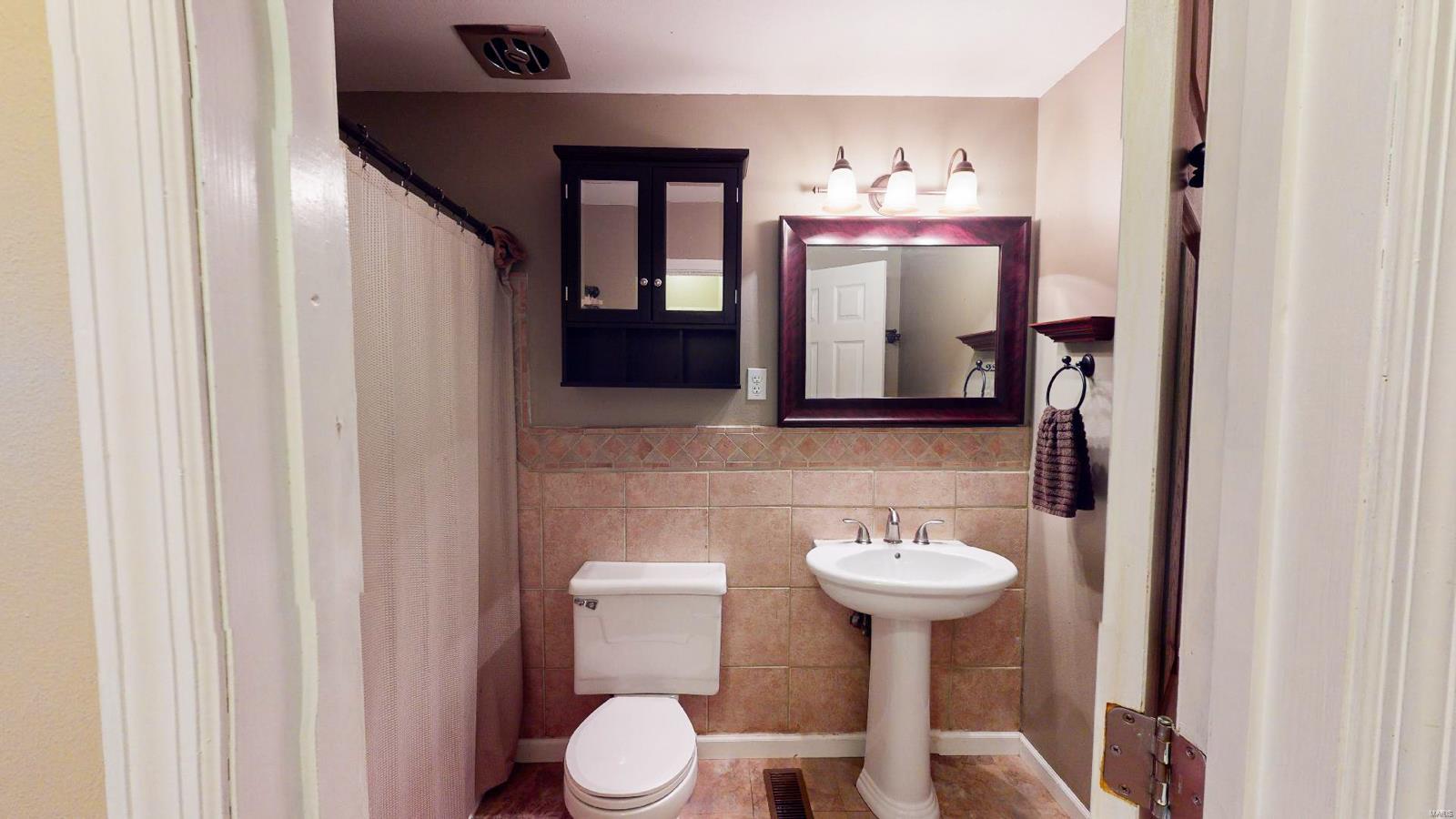 Lexington Square #3 - Residential