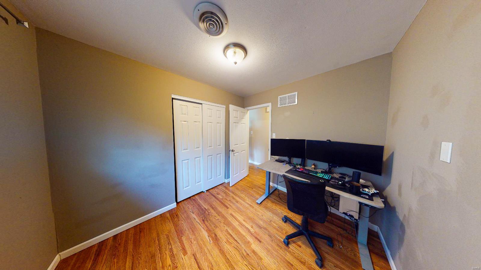 Lexington Square #3 - Residential