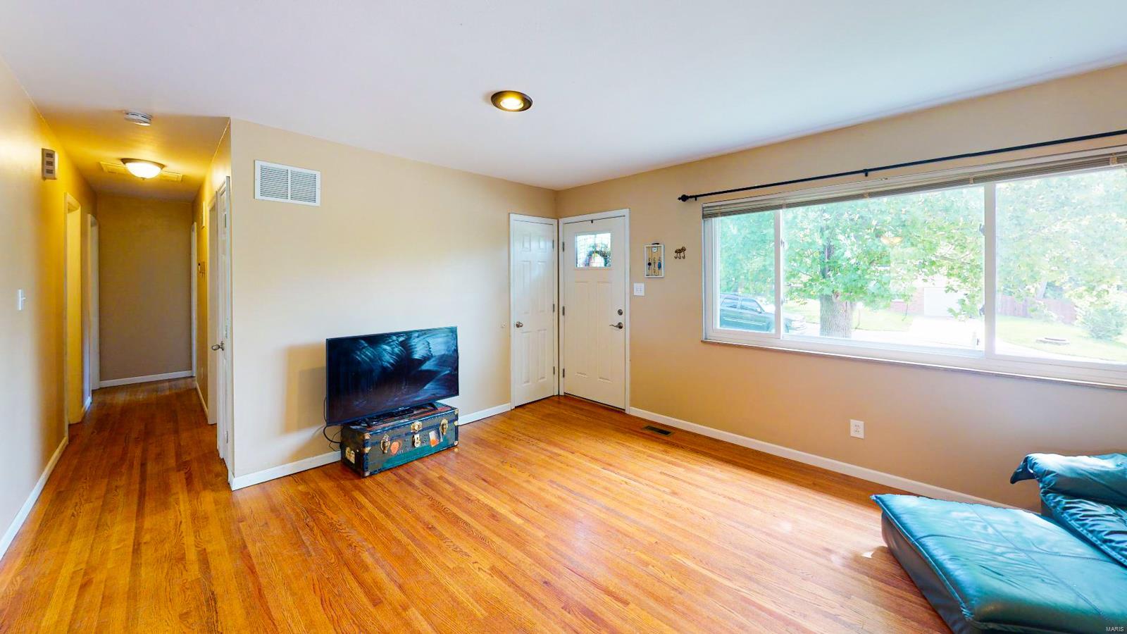 Lexington Square #3 - Residential