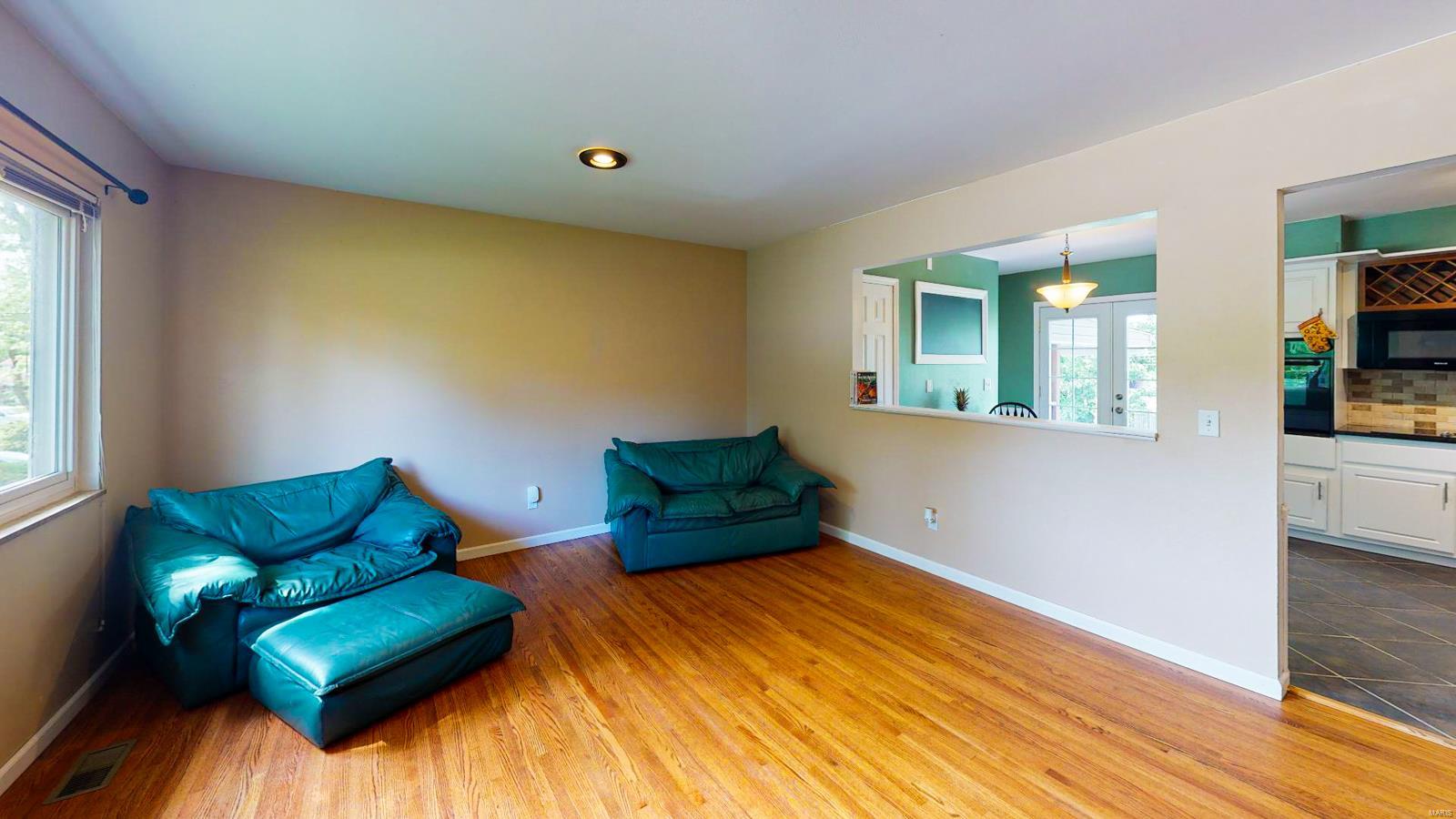 Lexington Square #3 - Residential