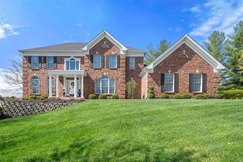 1043 Greystone Manor Parkway, Chesterfield, MO 63005 - MLS#: 25017875