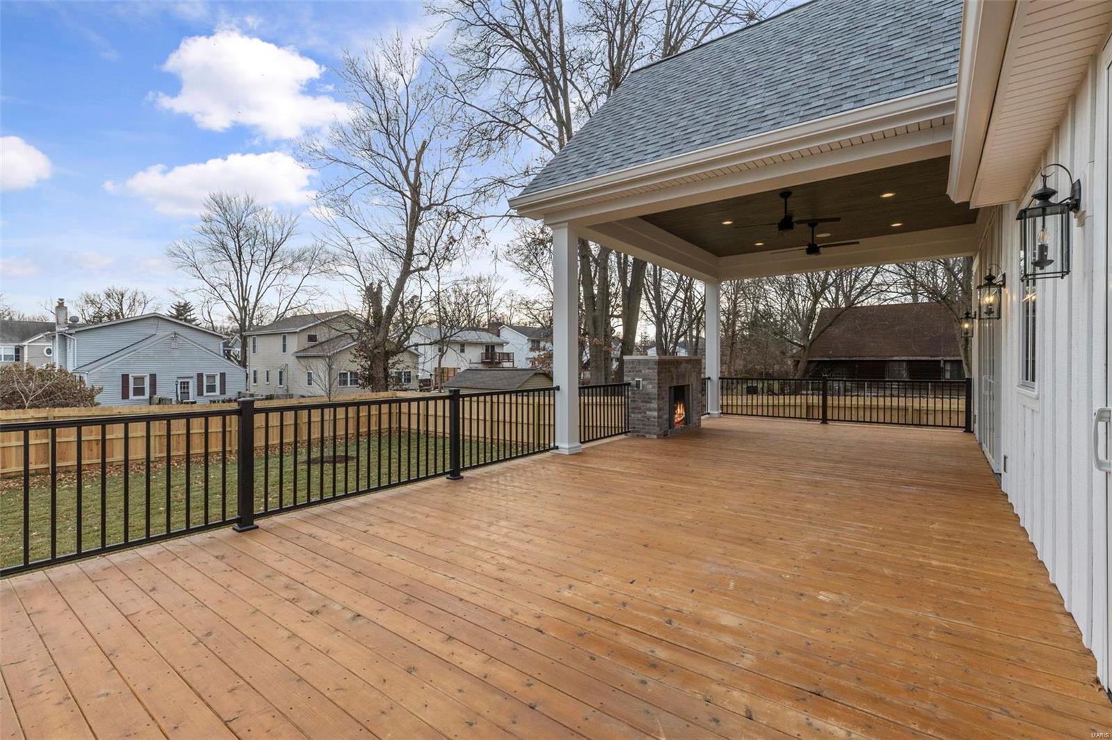 Bernard - Residential