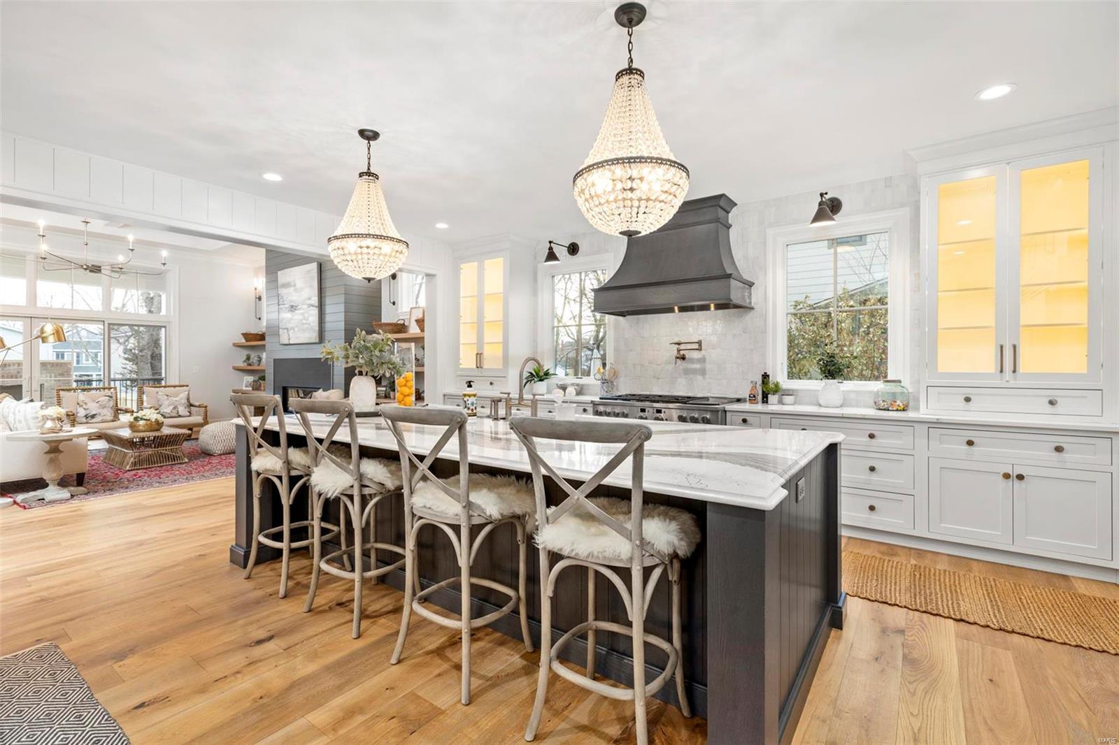 Bernard - Residential