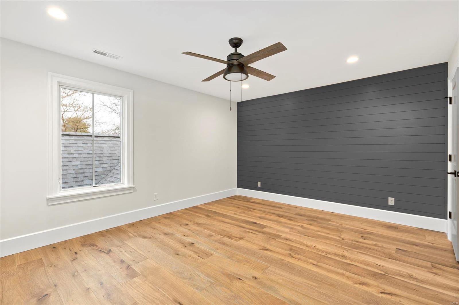 Bernard - Residential