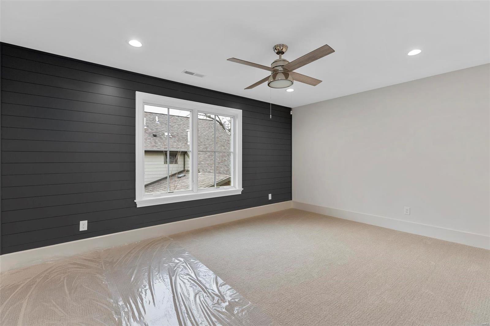 Bernard - Residential