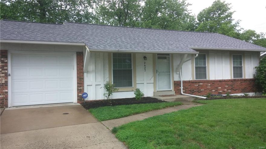 Updated ranch home in a great subdivision! Kitchen has been updated with newer appliances. Six panel doors, roof with architectural shingles, seamless gutters, newer water heater, newer windows. Professionally finished lower level with built in bar, full bath and an extra bedroom/den. 1 car garage and a double wide driveway for extra parking. Huge deck overlooks the level fenced yard.
Close to shopping, parks and highways. An there is also a park/playground for the kids right in the subdivision. Don't miss this opportunity schedule your appointment today!