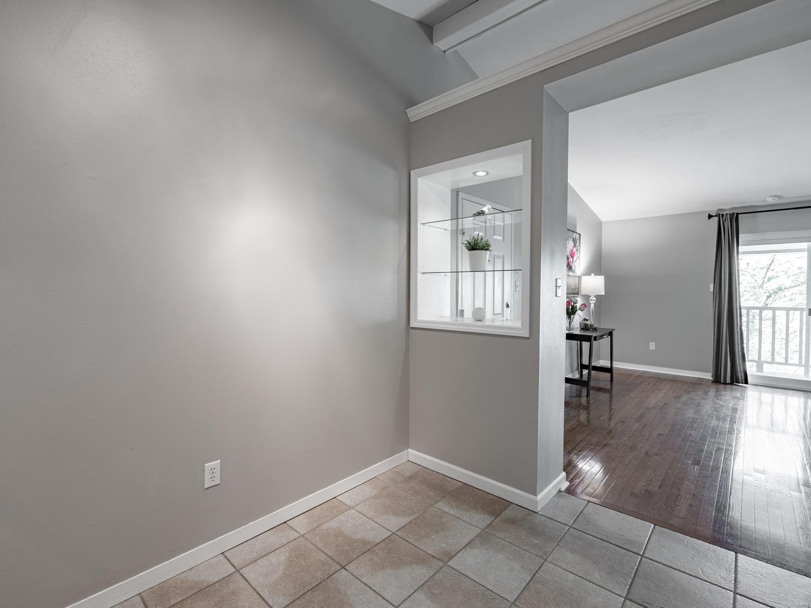 Treetop Condo Ph II - Residential