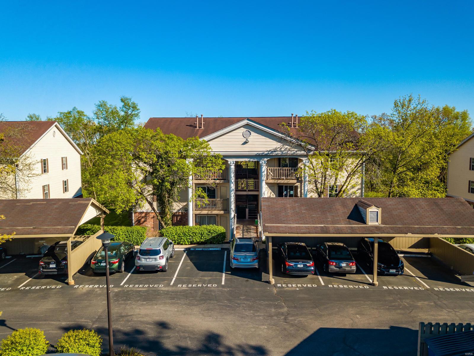 Treetop Condo Ph II - Residential