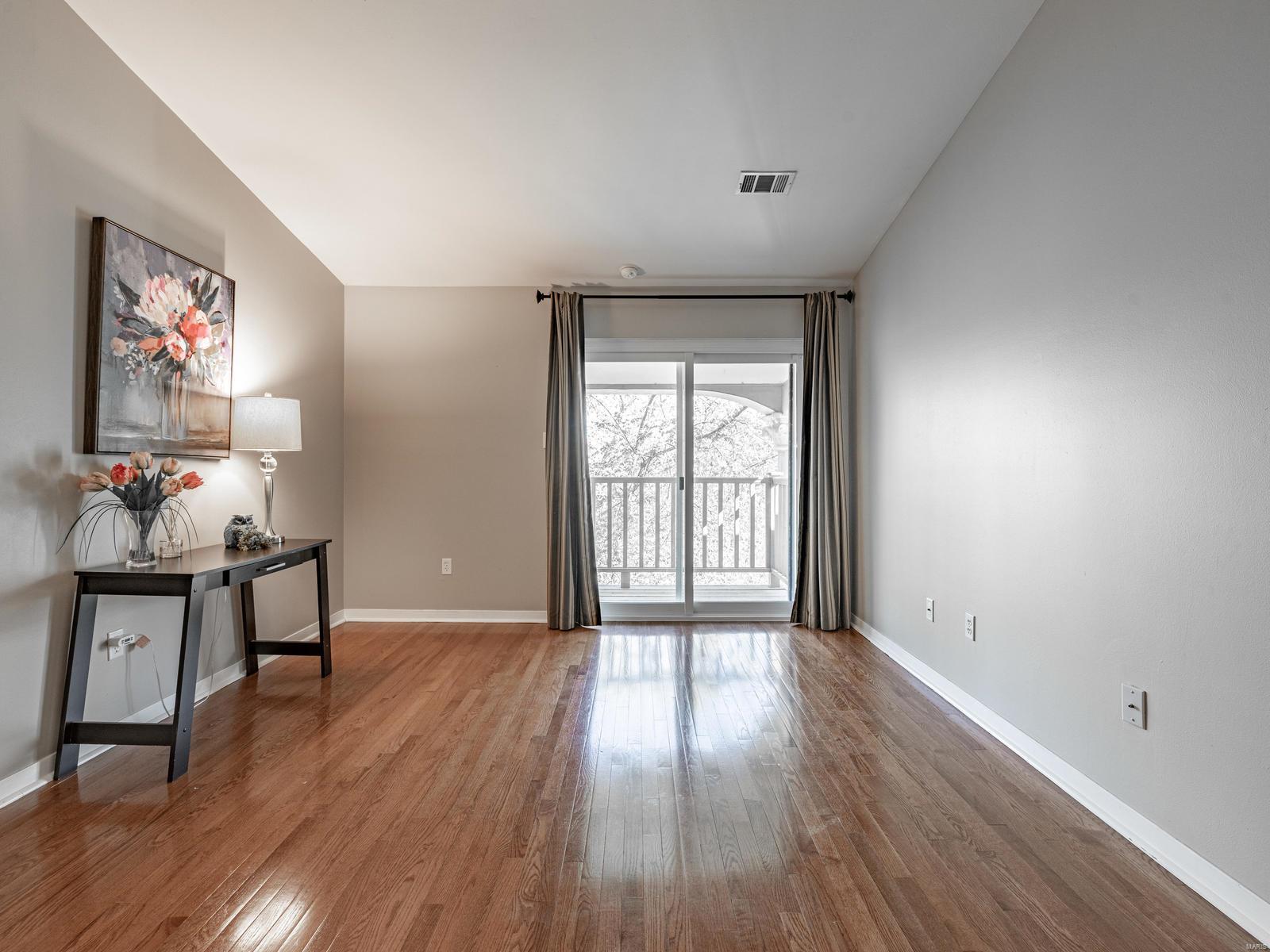 Treetop Condo Ph II - Residential