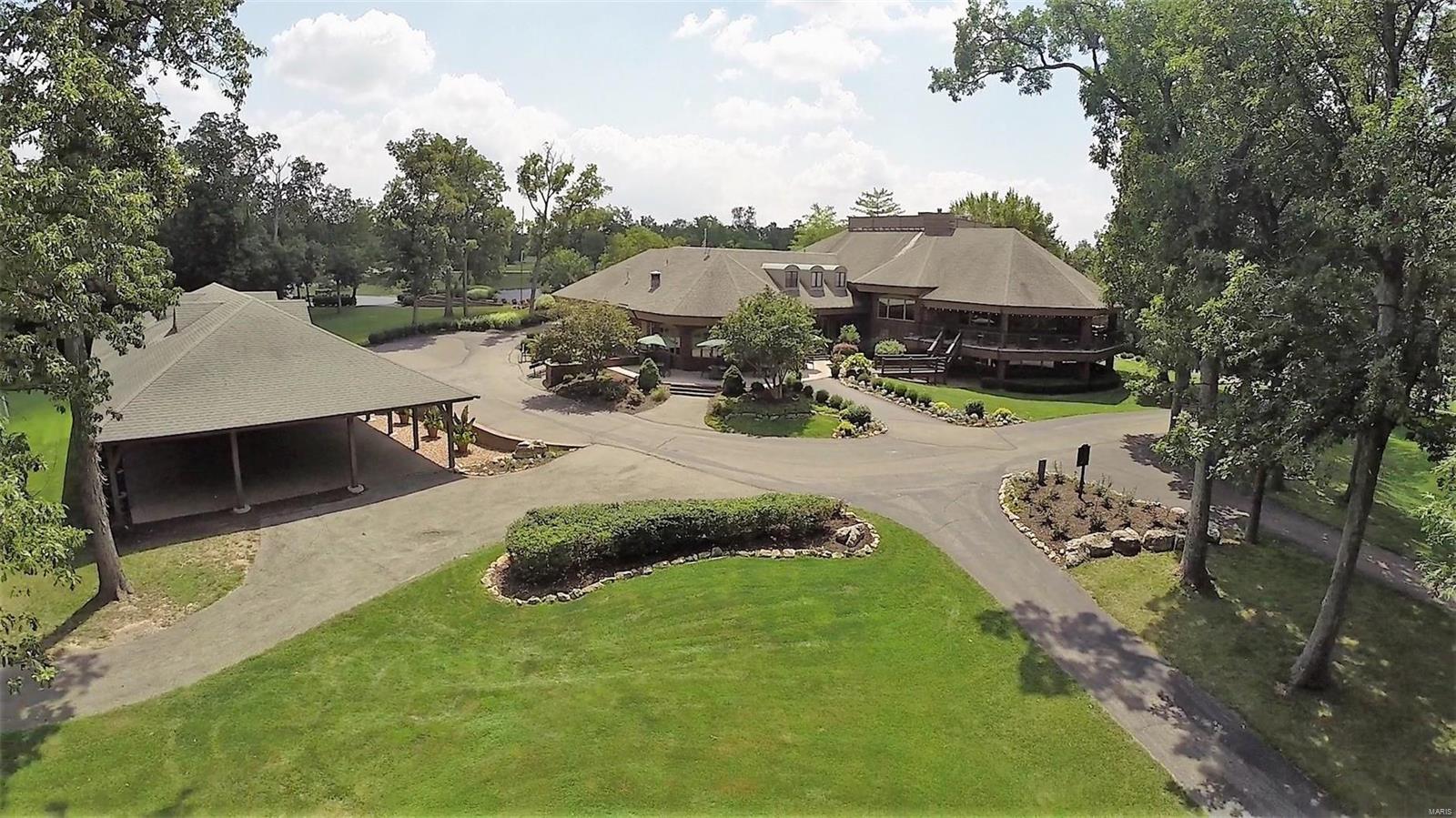 Country Club Greens - Residential