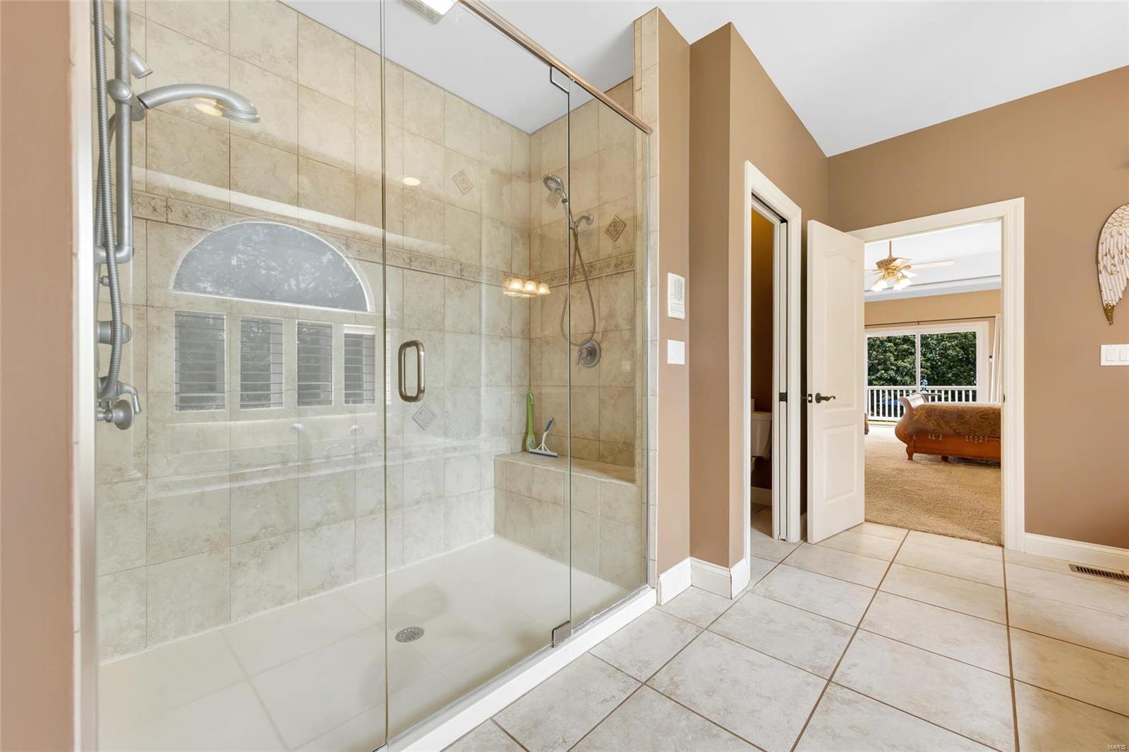 Harry Bench - Residential