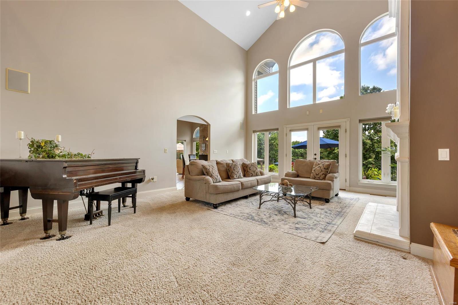 Harry Bench - Residential