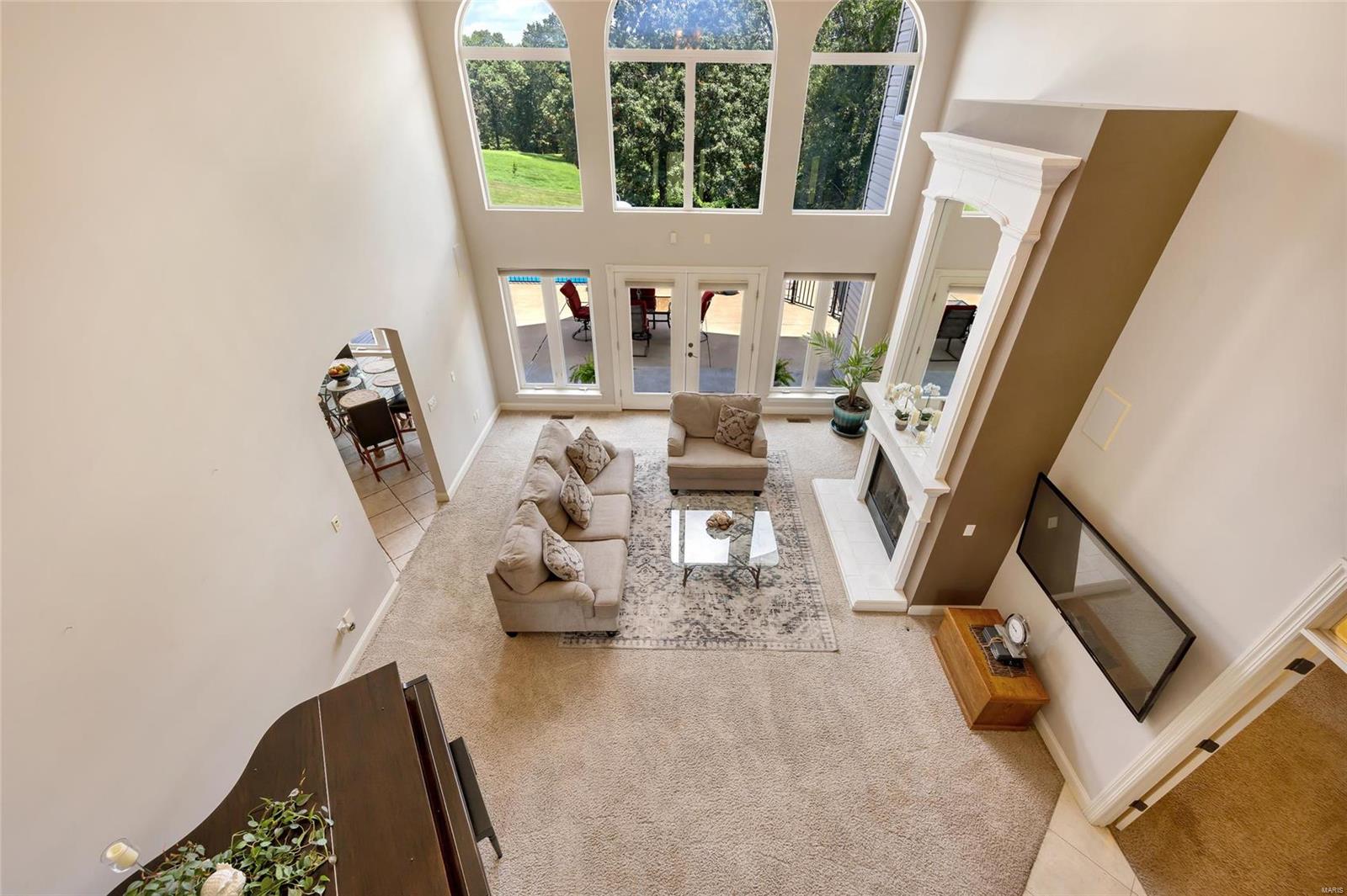 Harry Bench - Residential