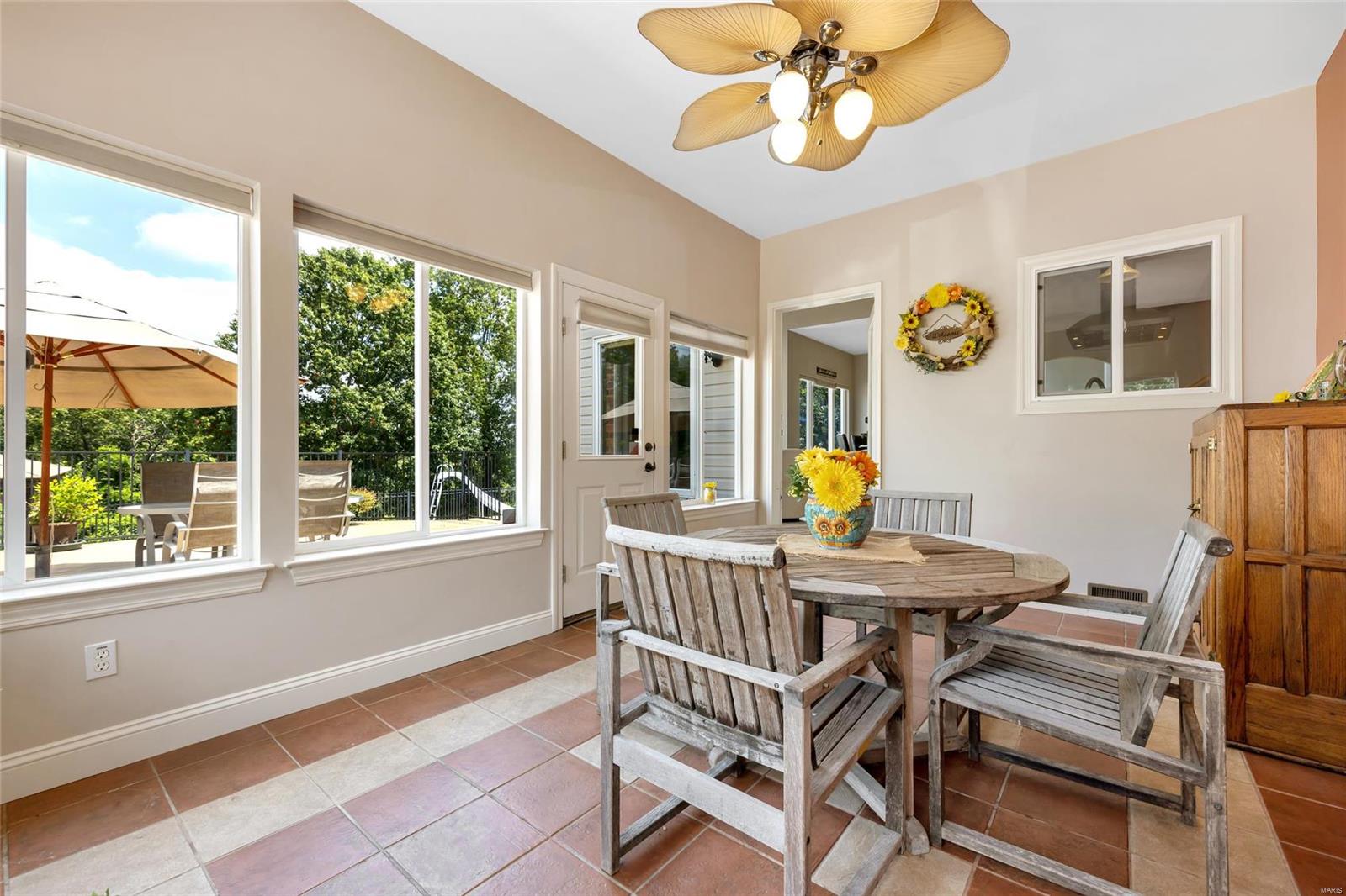 Harry Bench - Residential