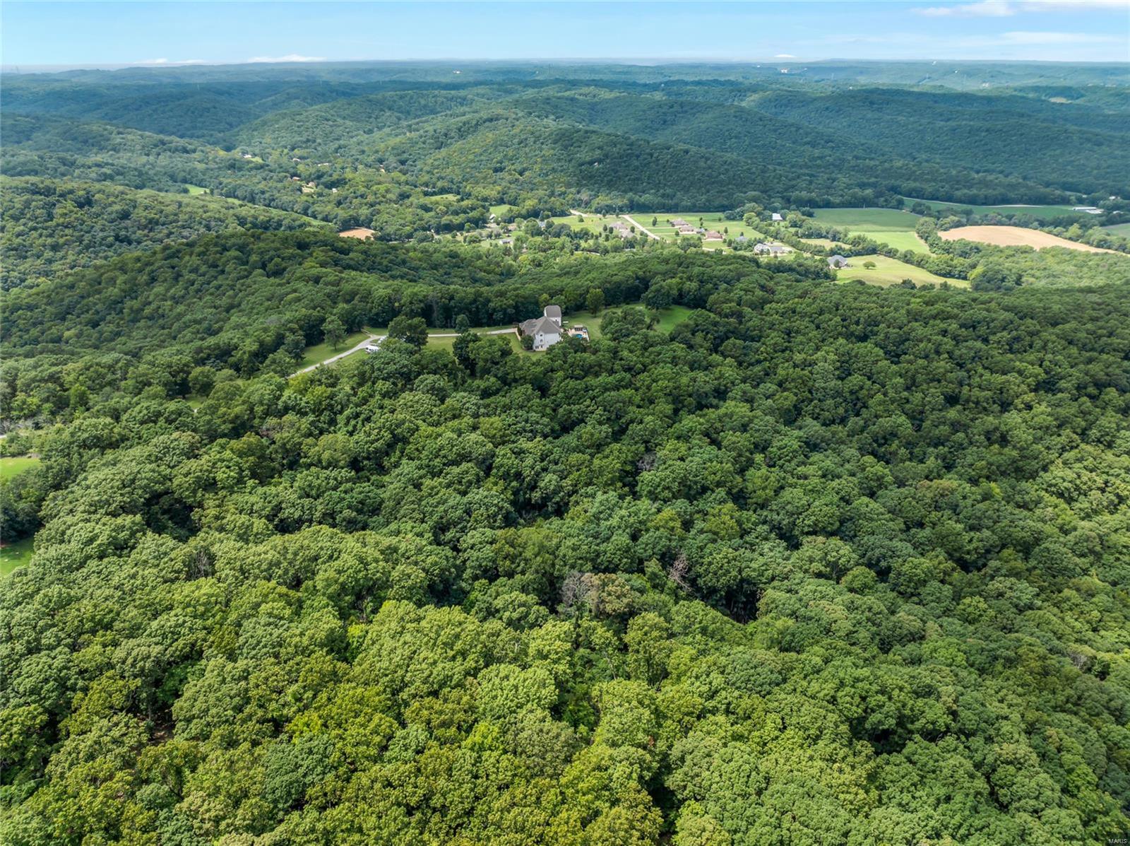 Harry Bench - Residential