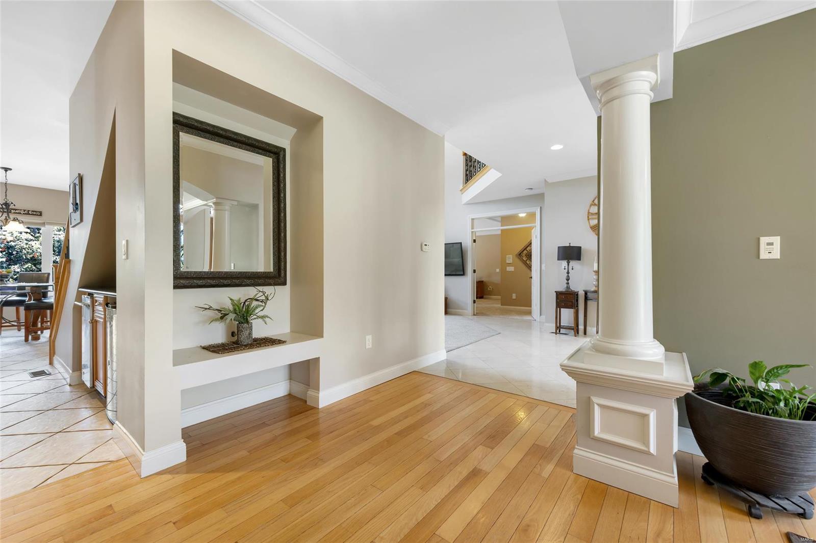 Harry Bench - Residential