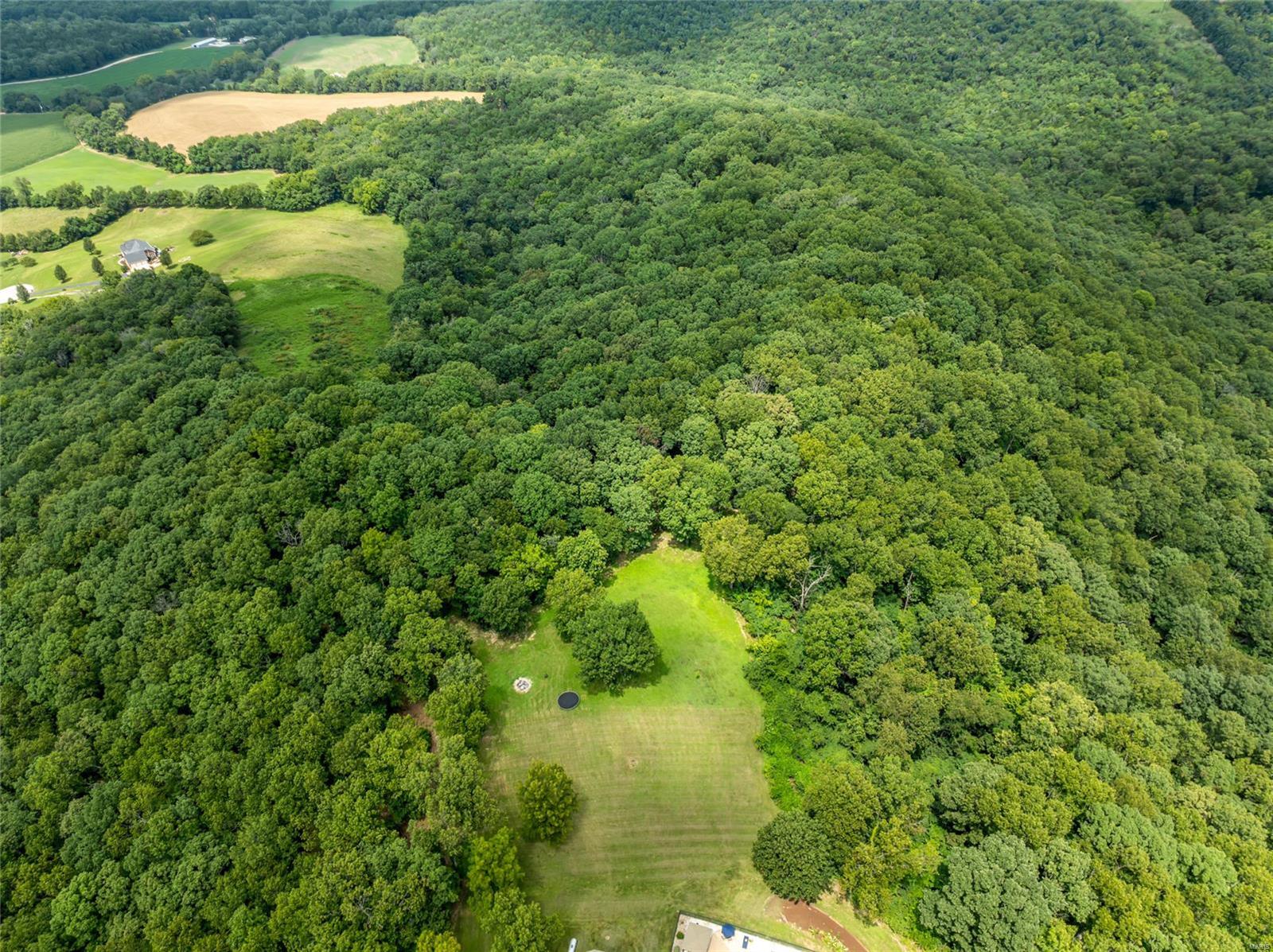 Harry Bench - Residential