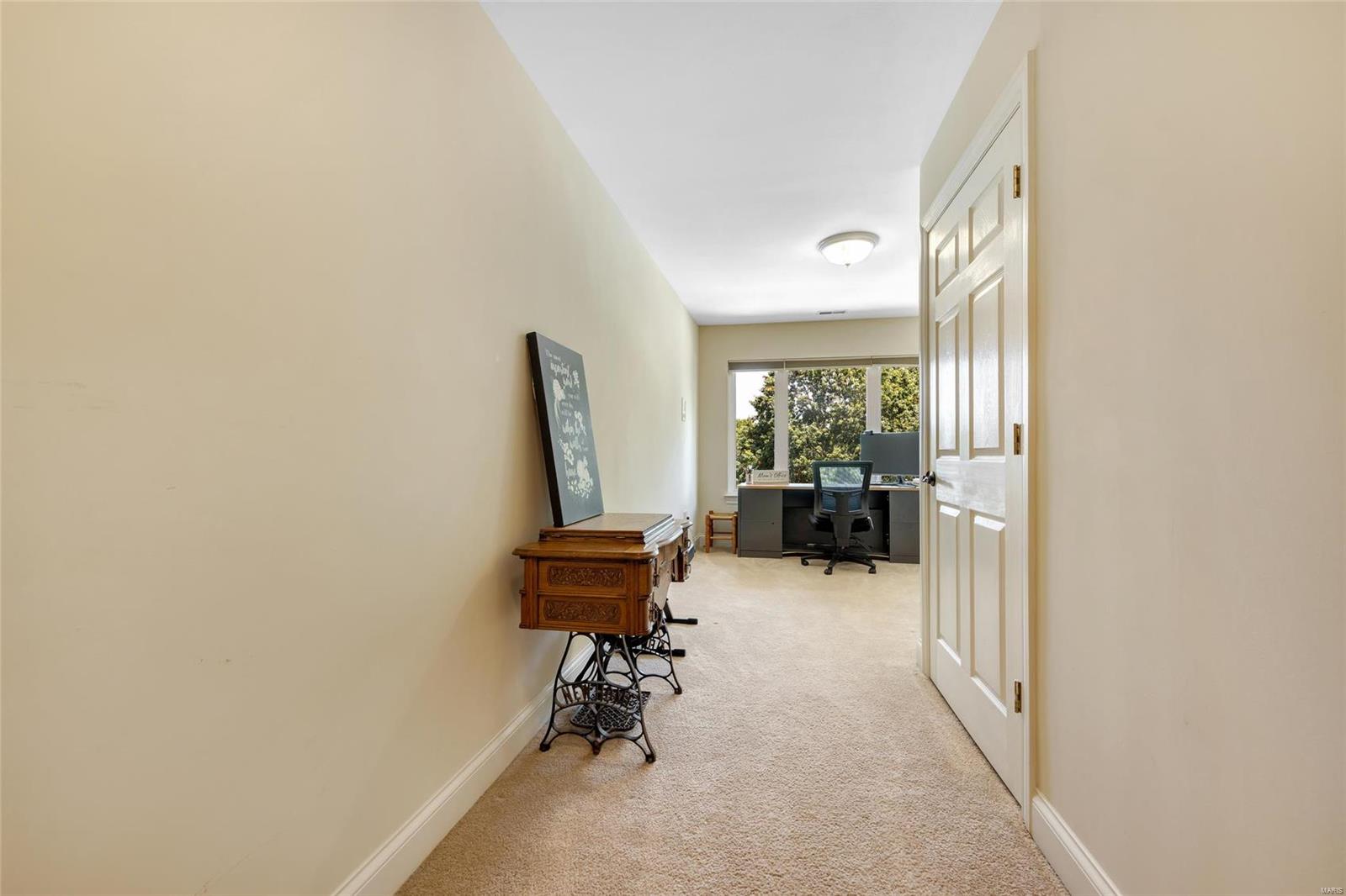 Harry Bench - Residential