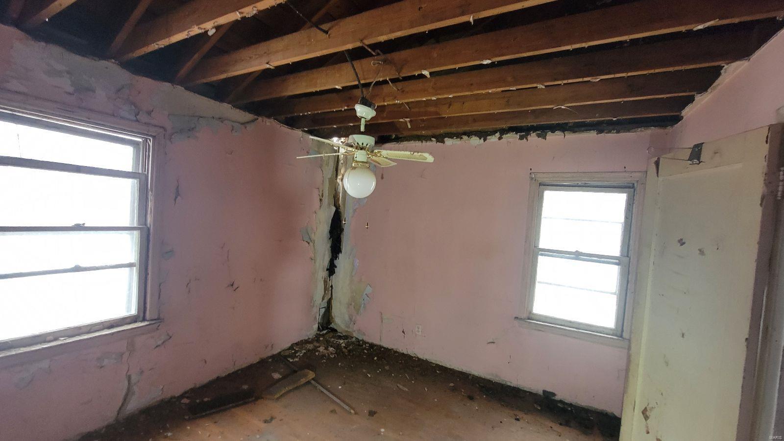 VILLAGE OF ST ANN - Residential