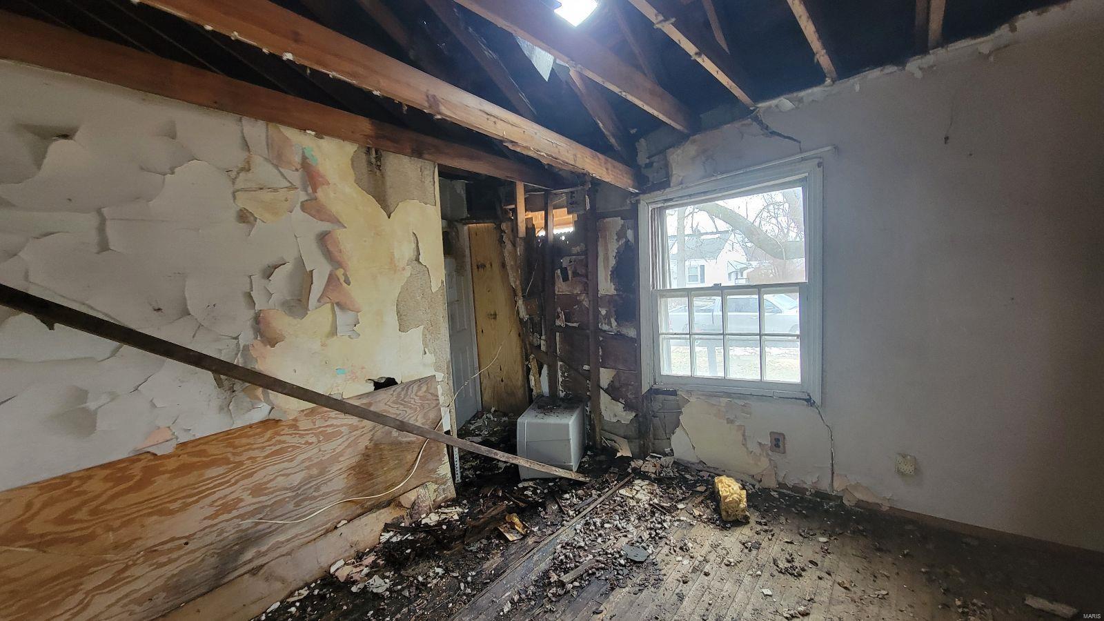 VILLAGE OF ST ANN - Residential