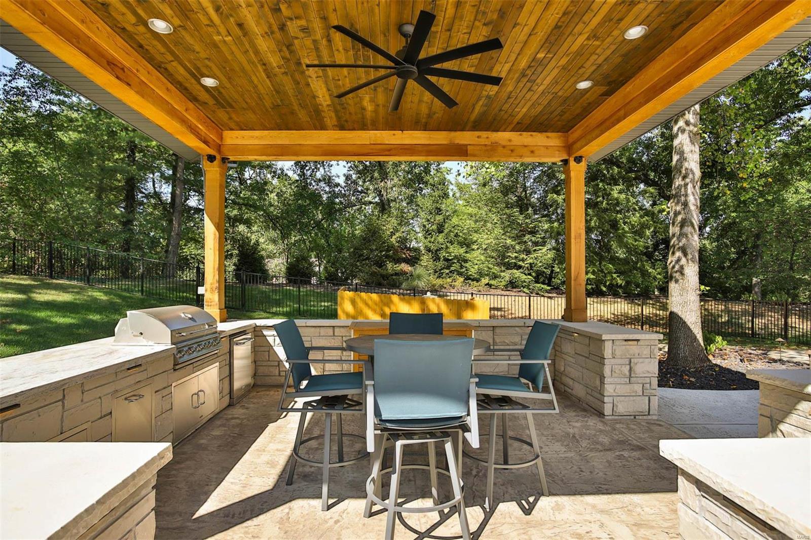 Ladue Lane - Residential