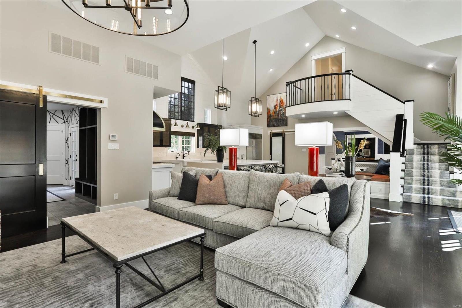 Ladue Lane - Residential