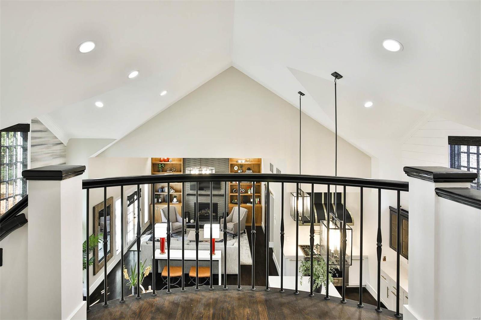 Ladue Lane - Residential