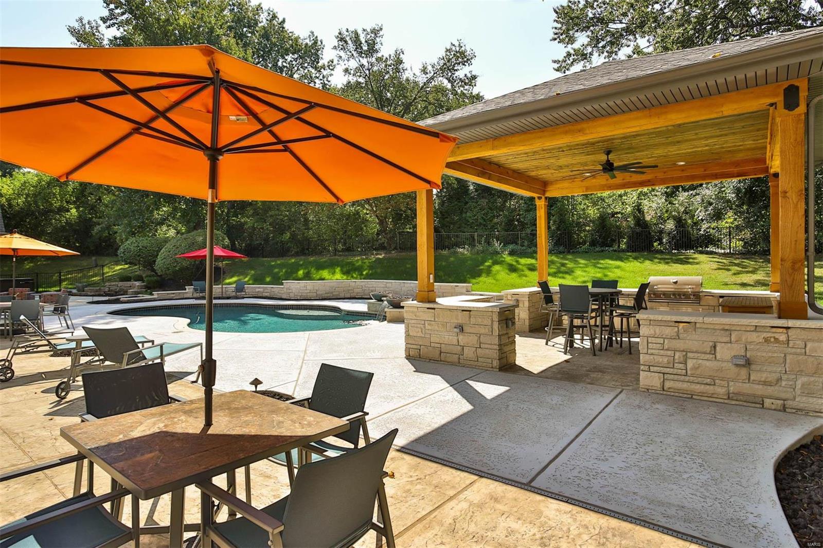 Ladue Lane - Residential