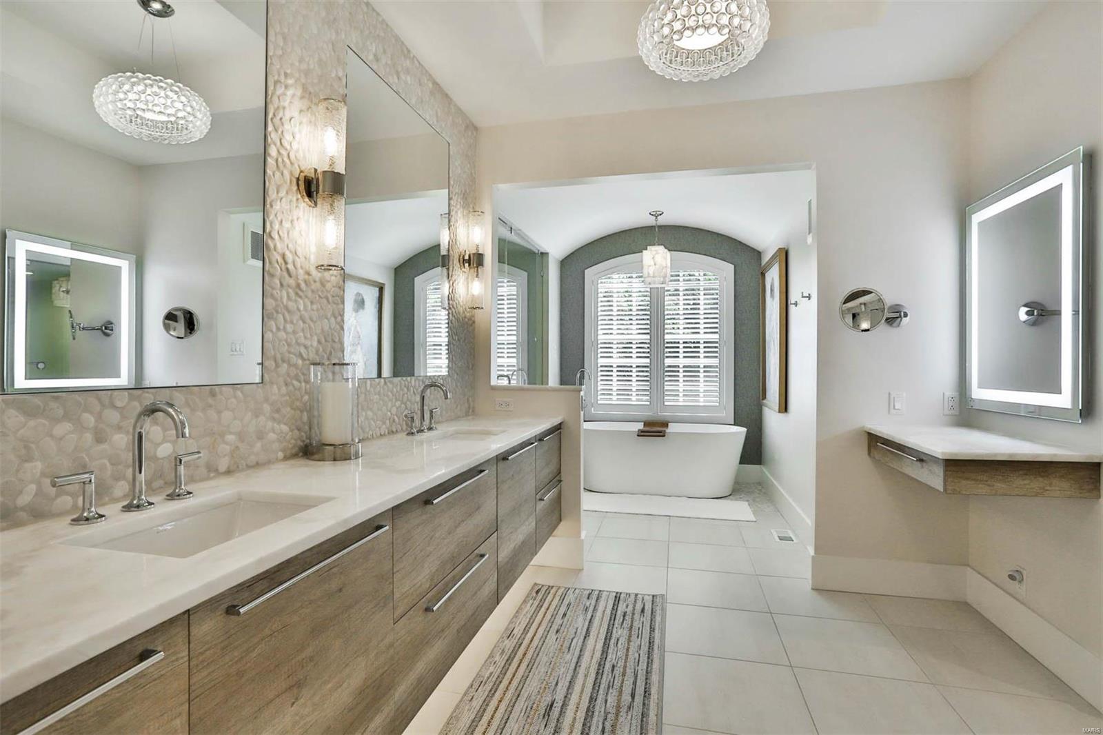 Ladue Lane - Residential