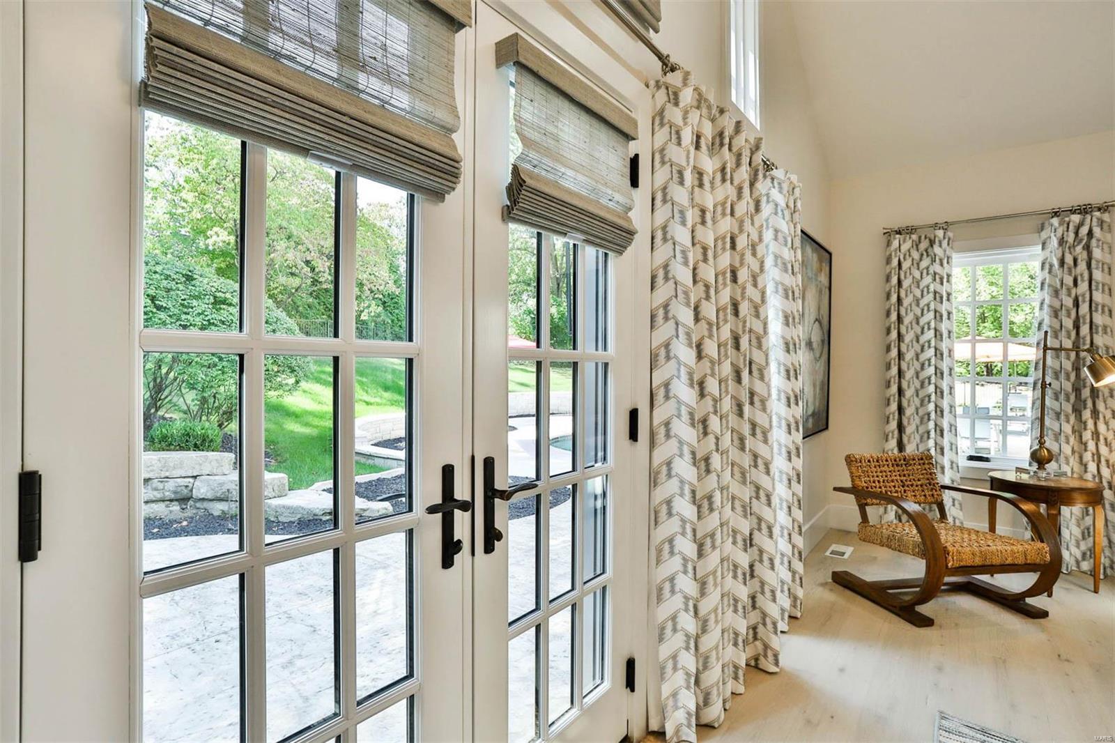 Ladue Lane - Residential