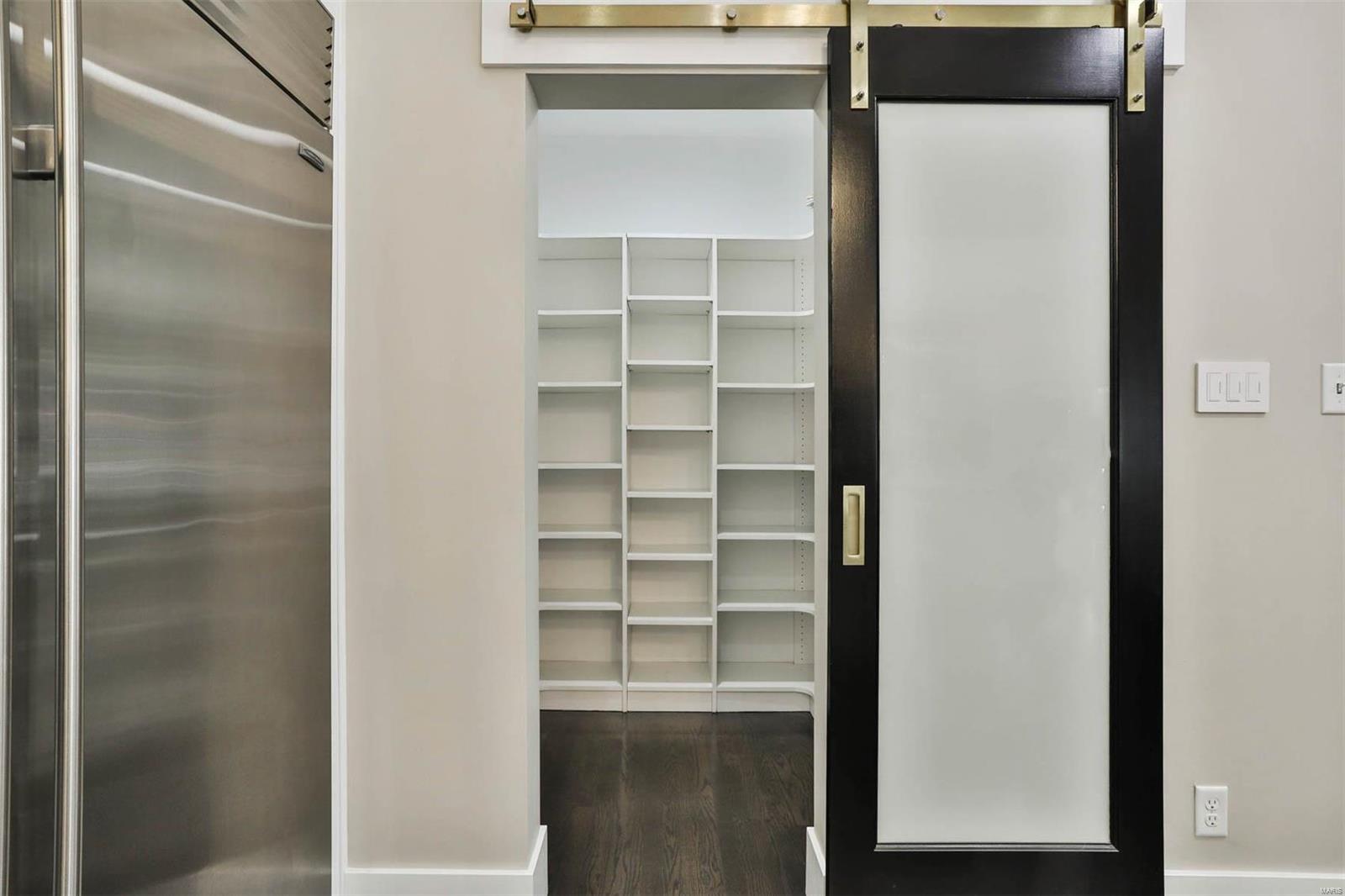 Ladue Lane - Residential