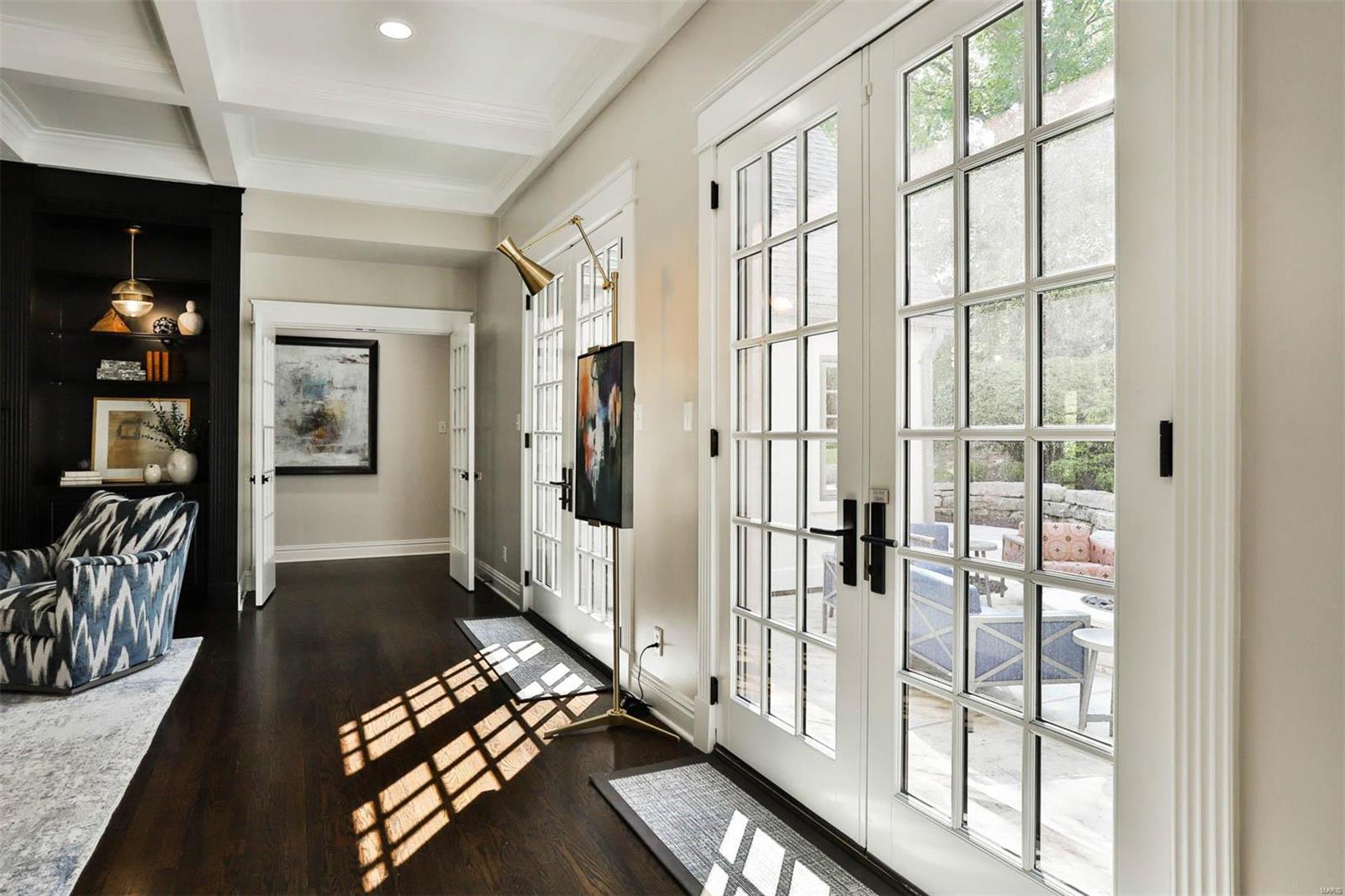 Ladue Lane - Residential