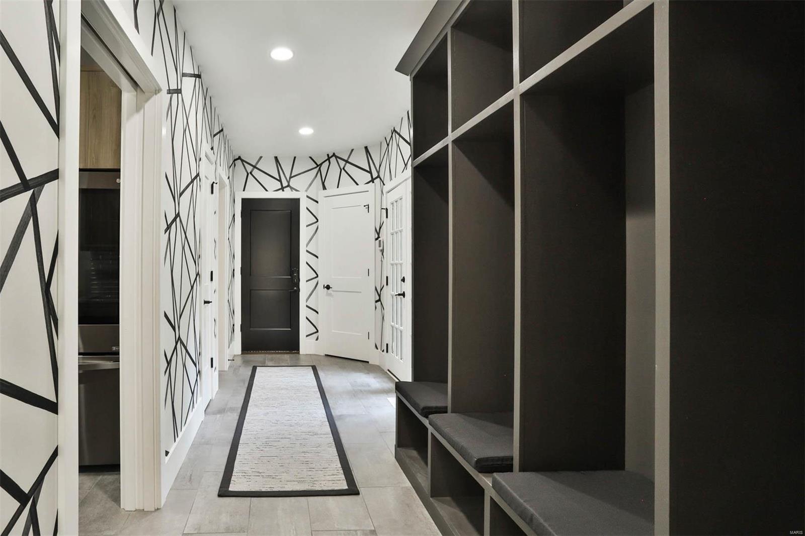 Ladue Lane - Residential