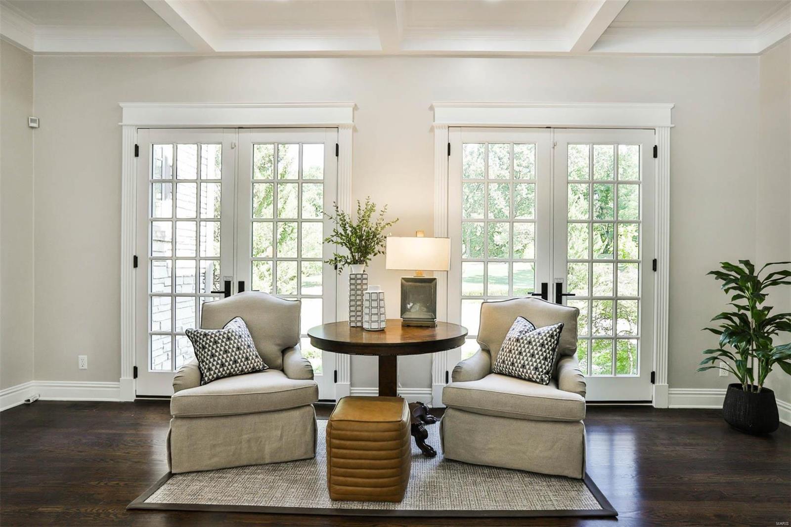 Ladue Lane - Residential